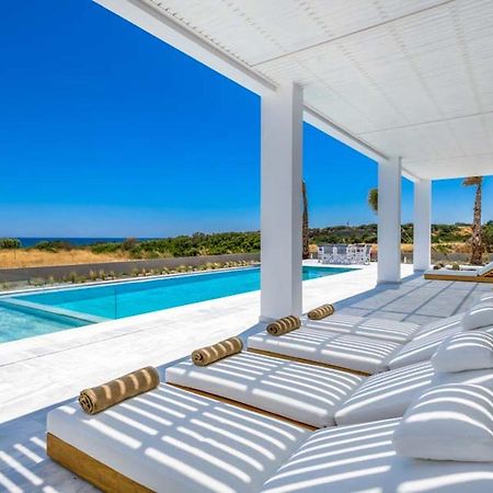 Seashore Beachfront Villa Лахания Екстериор снимка