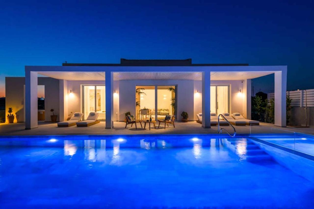 Seashore Beachfront Villa Лахания Екстериор снимка