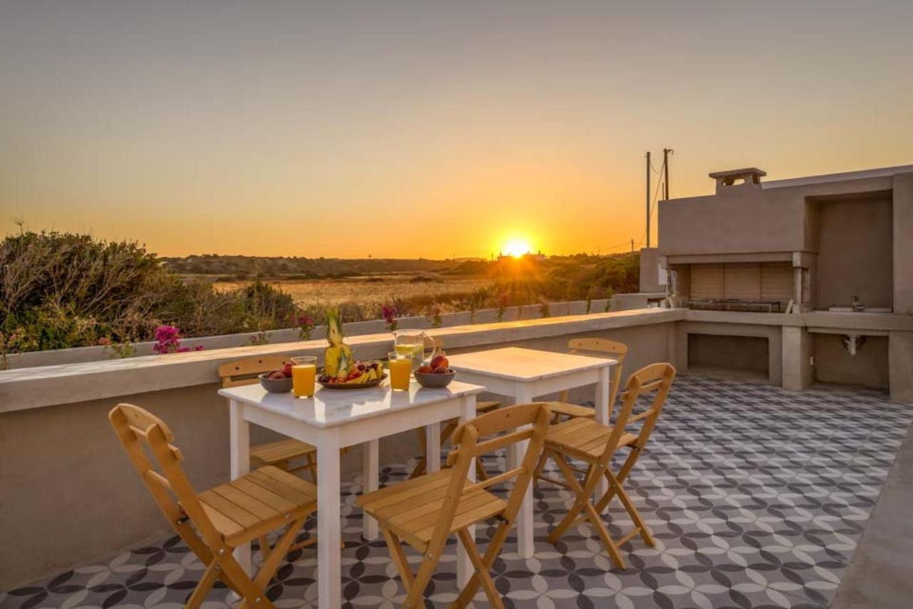 Seashore Beachfront Villa Лахания Екстериор снимка