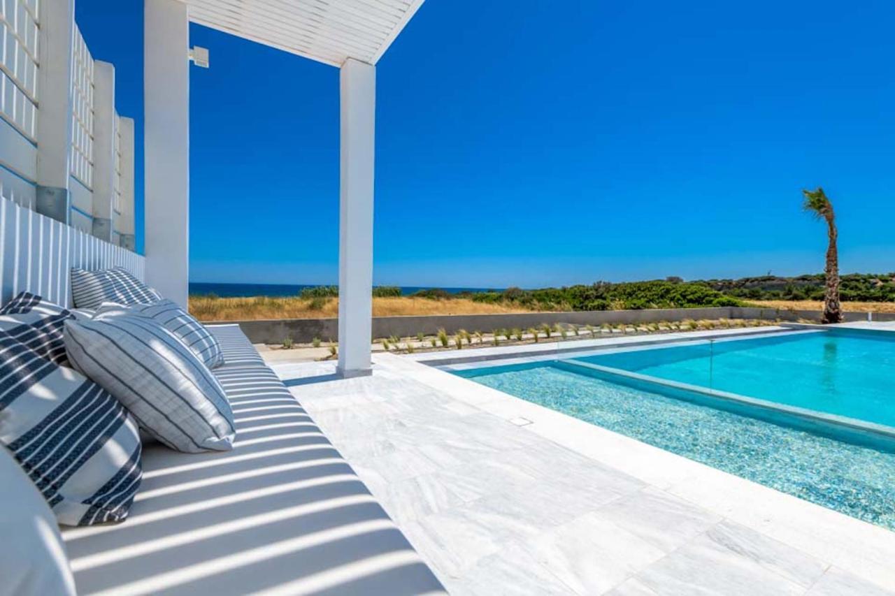 Seashore Beachfront Villa Лахания Екстериор снимка