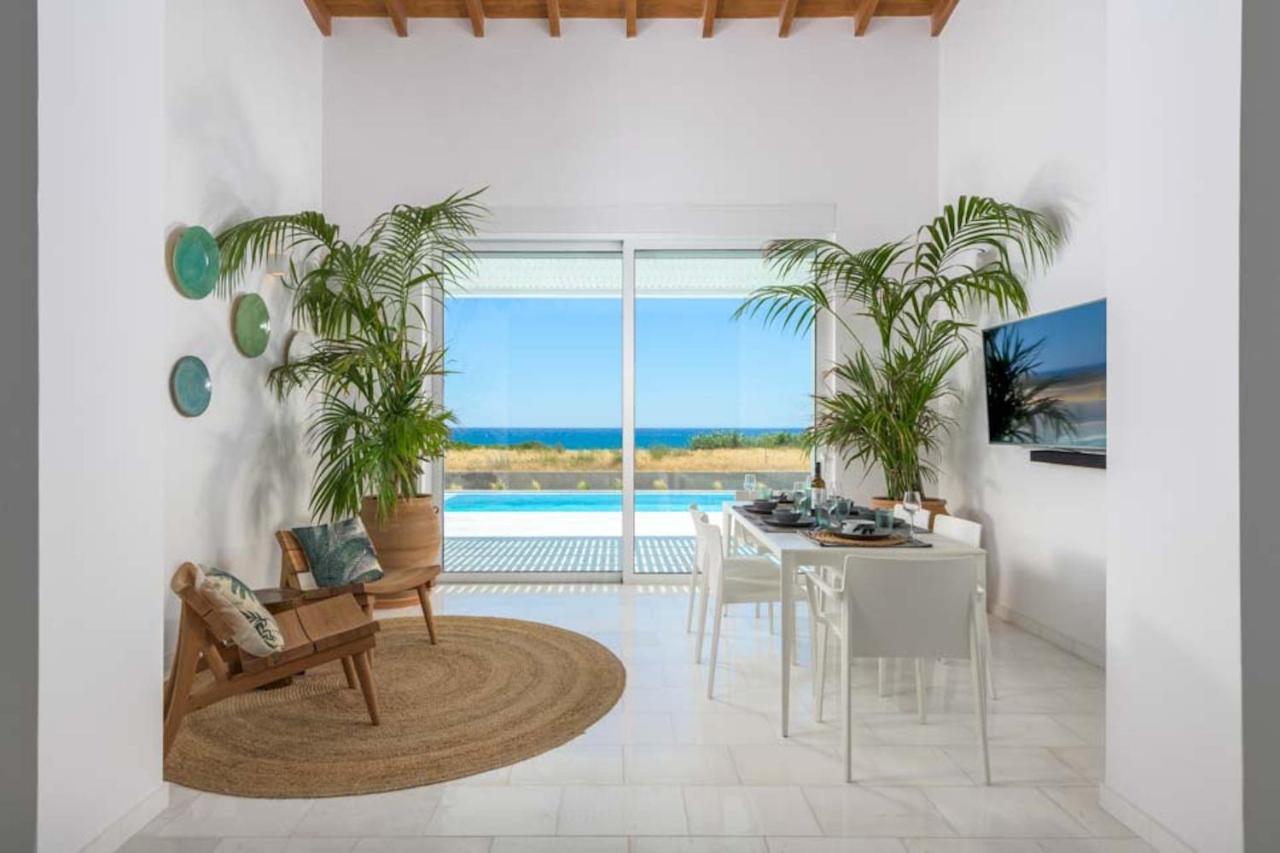 Seashore Beachfront Villa Лахания Екстериор снимка